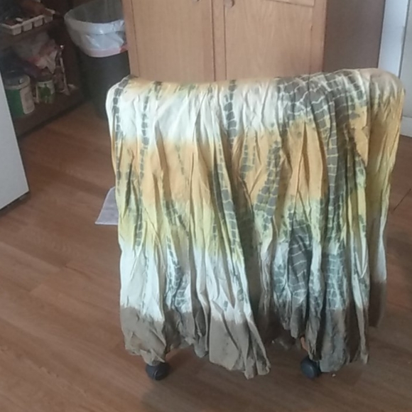 Tri-color peasant skirt size large be. - Picture 1 of 3